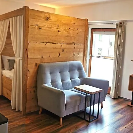 Tirolerhof - Appartementhaus