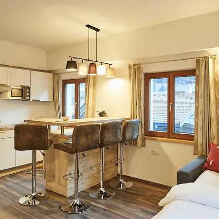 Tirolerhof - Appartementhaus