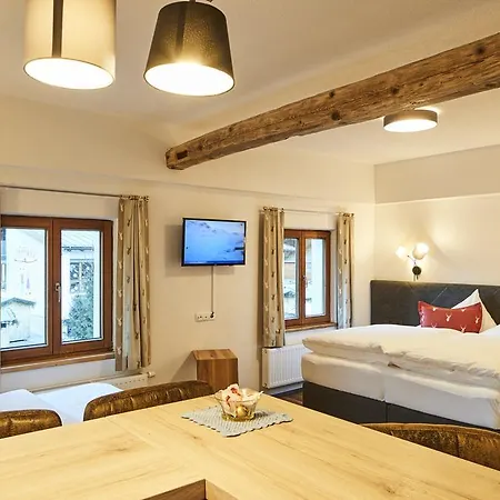 アパートホテル Tirolerhof - Appartementhaus