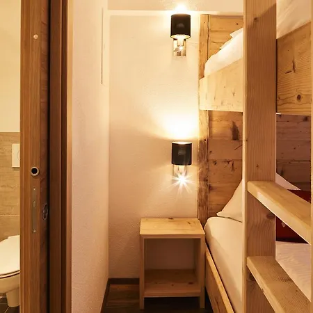 アパートホテル Tirolerhof - Appartementhaus 3*