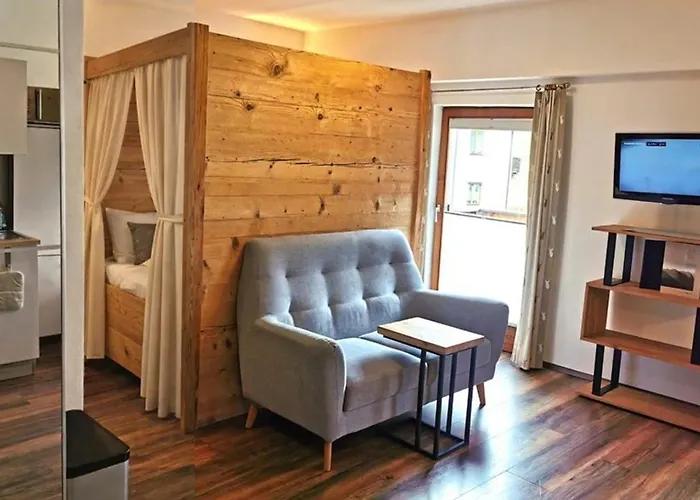 Tirolerhof - Appartementhaus