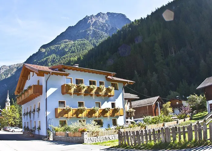Tirolerhof - Appartementhaus شقة فندقية 3*
