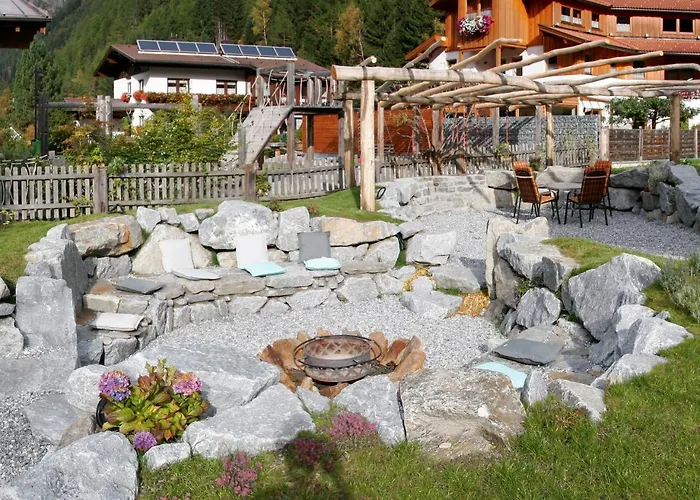 Tirolerhof - Appartementhaus شقة فندقية 3*