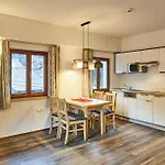 Aparthotel Tirolerhof - Appartementhaus 3*