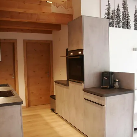 아파트호텔 Tirolerhof - Appartementhaus 3*