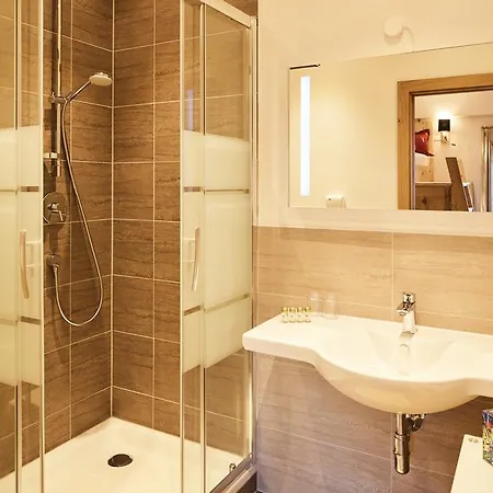 Tirolerhof - Appartementhaus 아파트호텔 3*