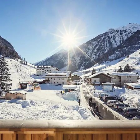 아파트호텔 Tirolerhof - Appartementhaus 3*