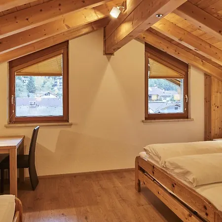 Tirolerhof - Appartementhaus 아파트호텔 카우넬탈