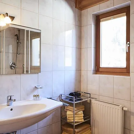 Tirolerhof - Appartementhaus 아파트호텔 카우넬탈